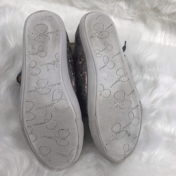 Jessica Simpson Cola Sneakers - Picture 7 of 8